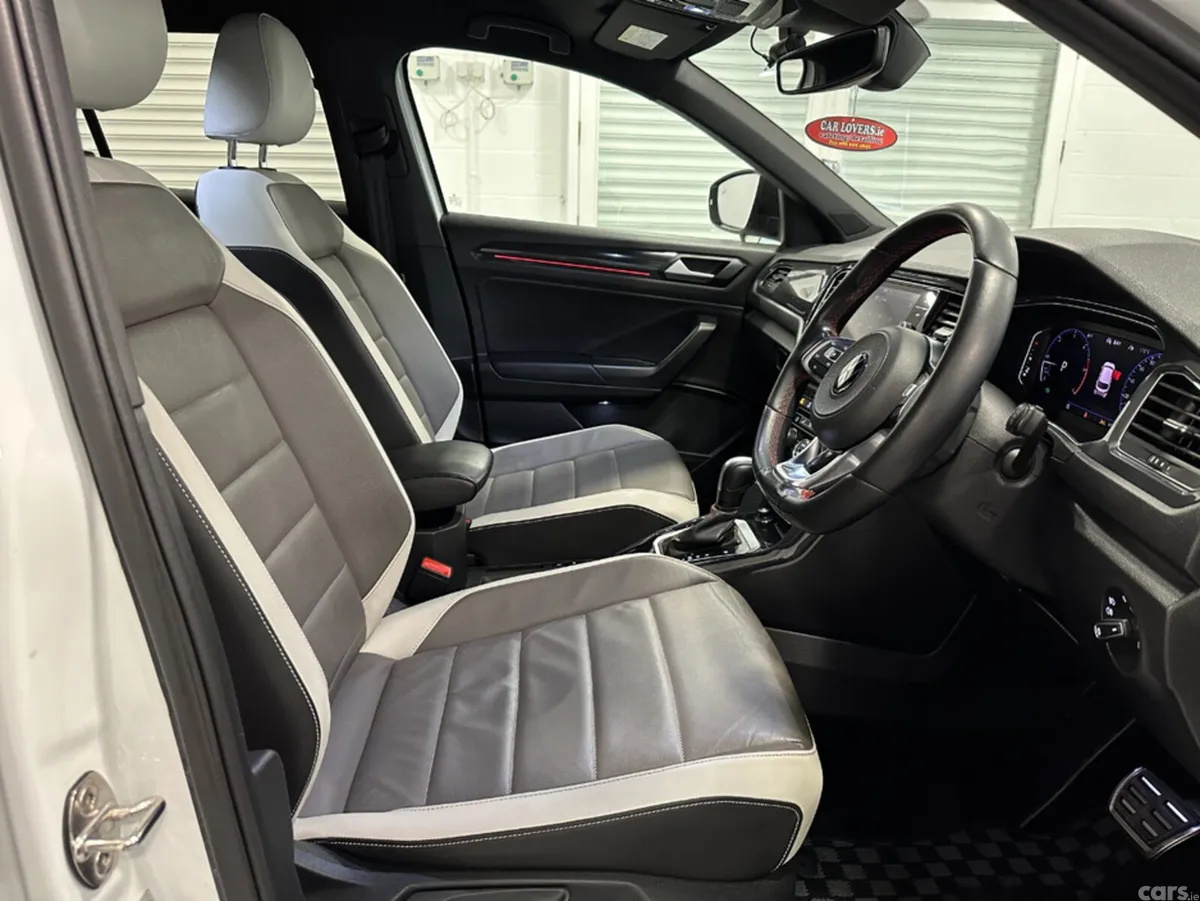 Volkswagen T-Roc SUV, Diesel, 2021, White