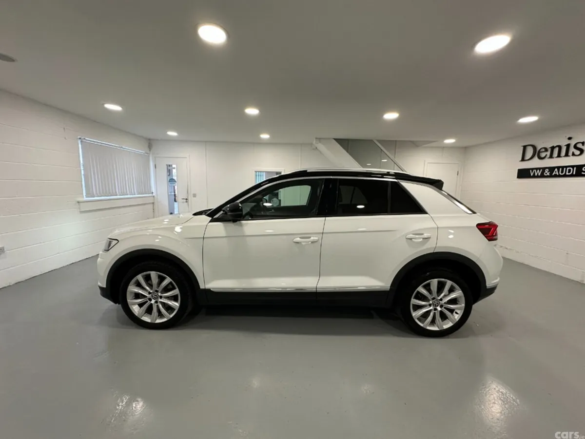 Volkswagen T-Roc SUV, Diesel, 2021, White
