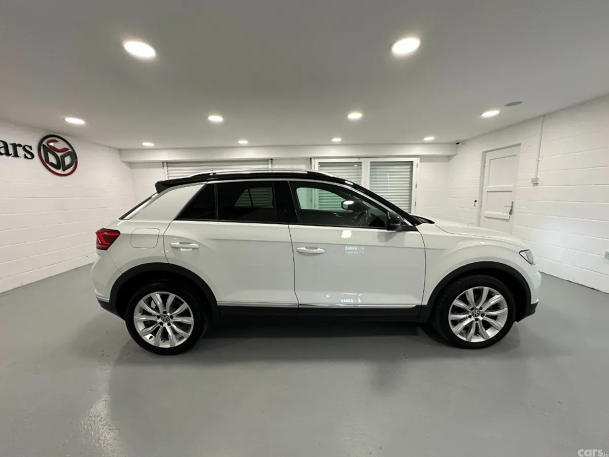 Volkswagen T-Roc SUV, Diesel, 2021, White
