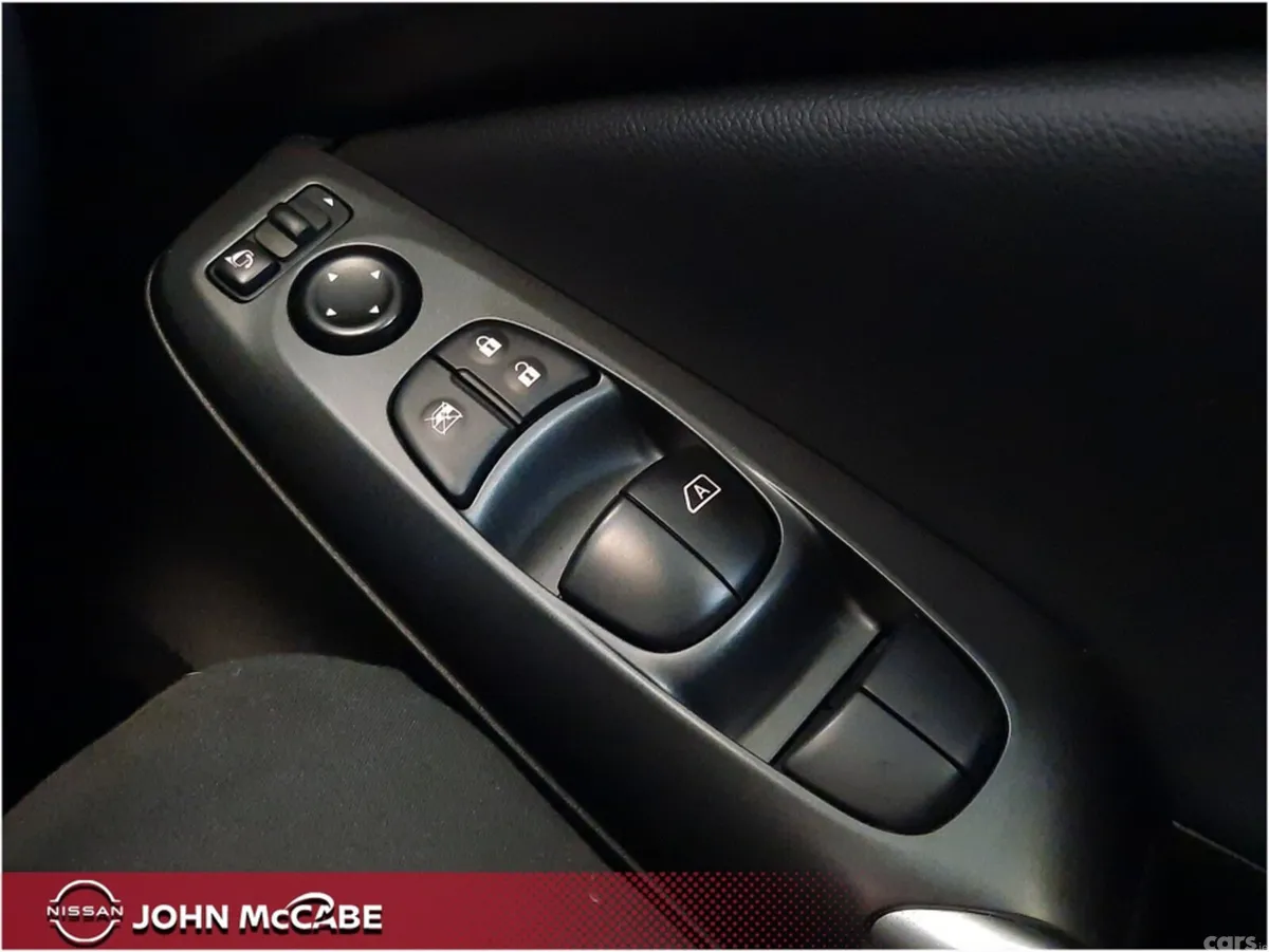Nissan Juke MPV, Petrol, 2025, Black