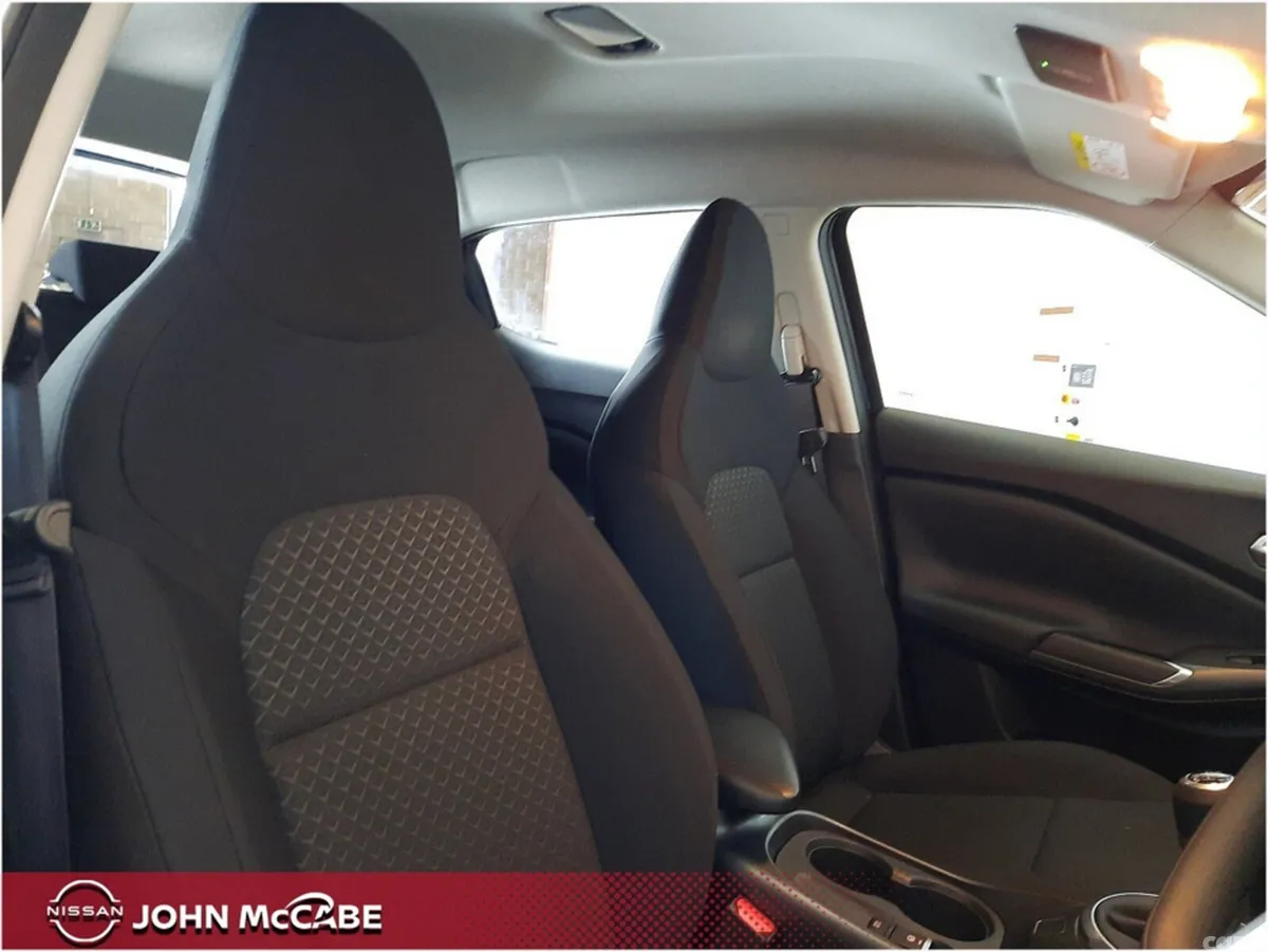 Nissan Juke MPV, Petrol, 2025, Black