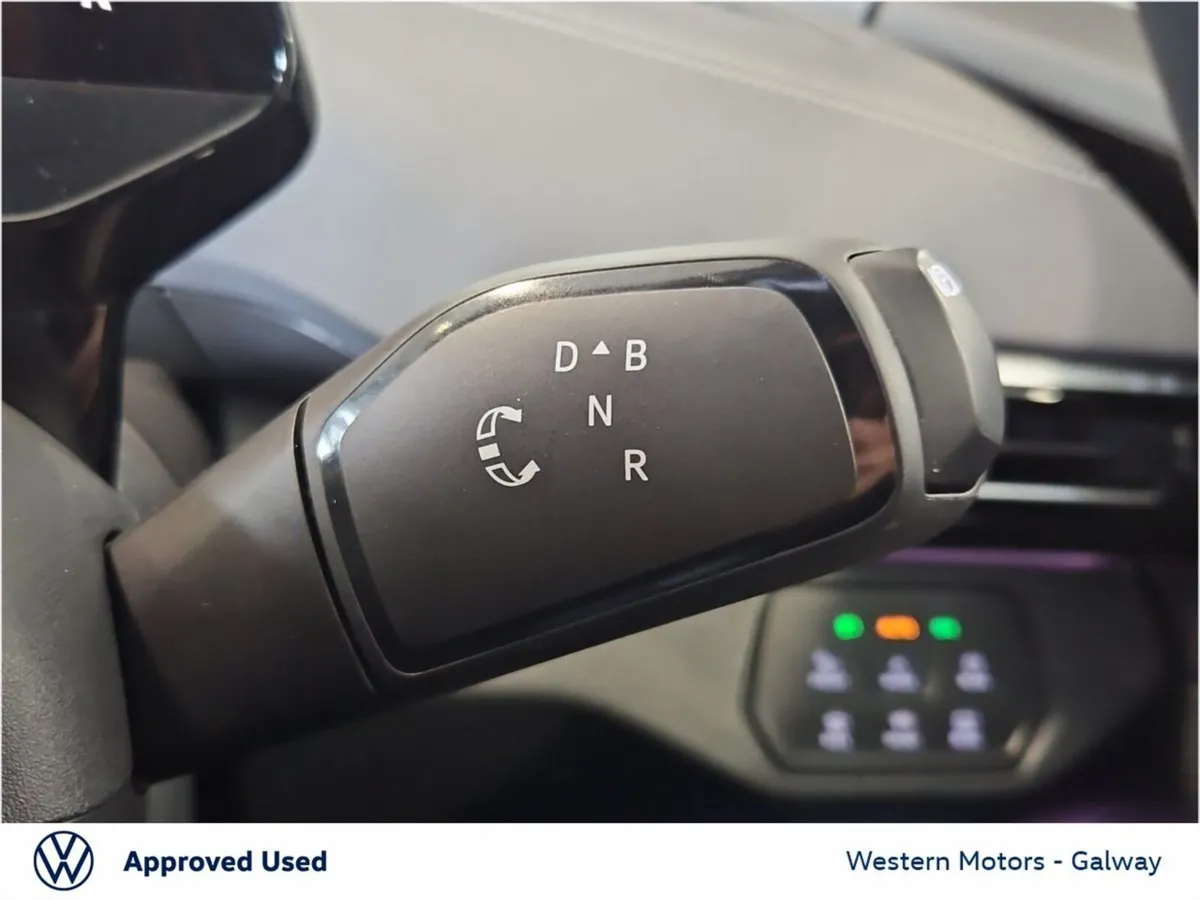 Volkswagen ID.4 SUV, Electric, 2025, White