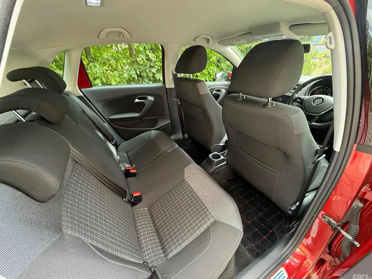Volkswagen Polo Hatchback, Petrol, 2015, Red
