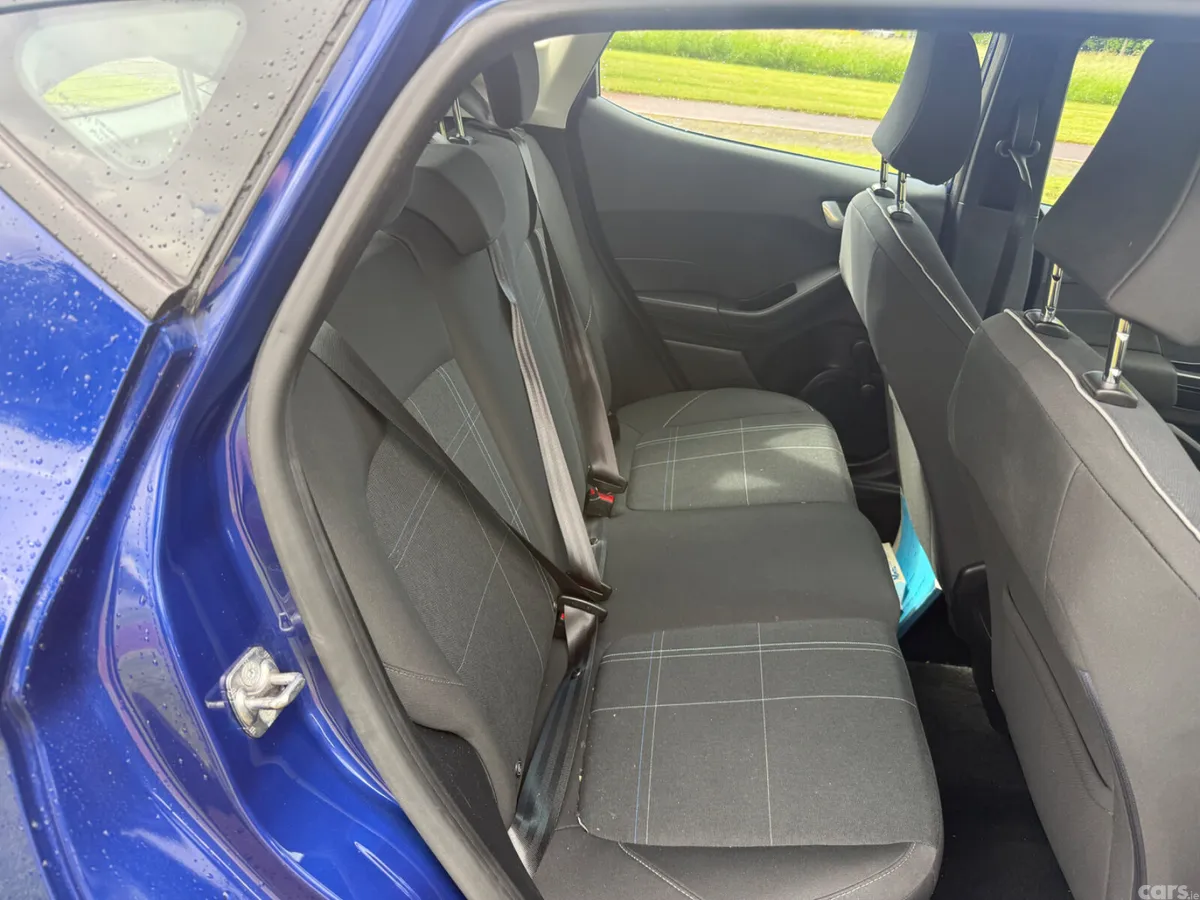 Ford Fiesta Hatchback, Petrol, 2018, Blue