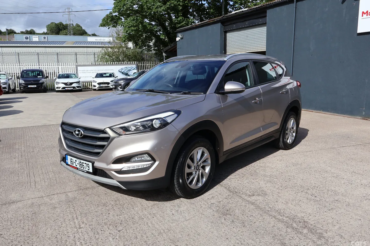 Hyundai Tucson SUV, Diesel, 2016, Beige