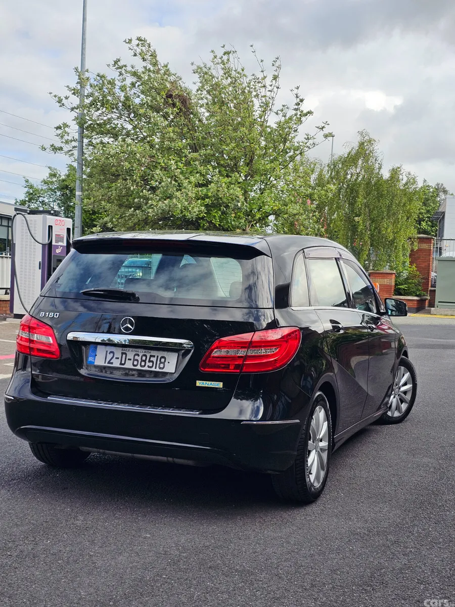 Mercedes-Benz B-Class MPV, Petrol, 2012, Black