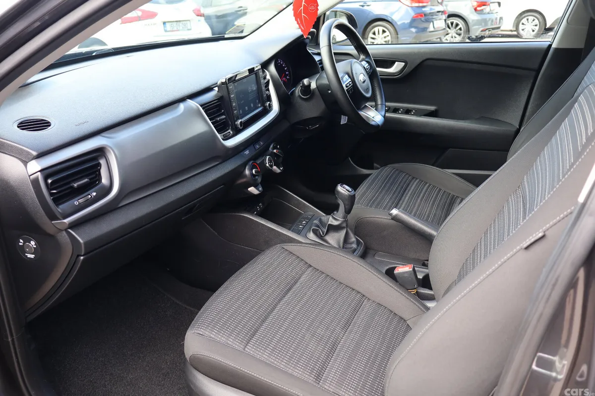 Kia Stonic Estate/Jeep, Diesel, 2019, Grey