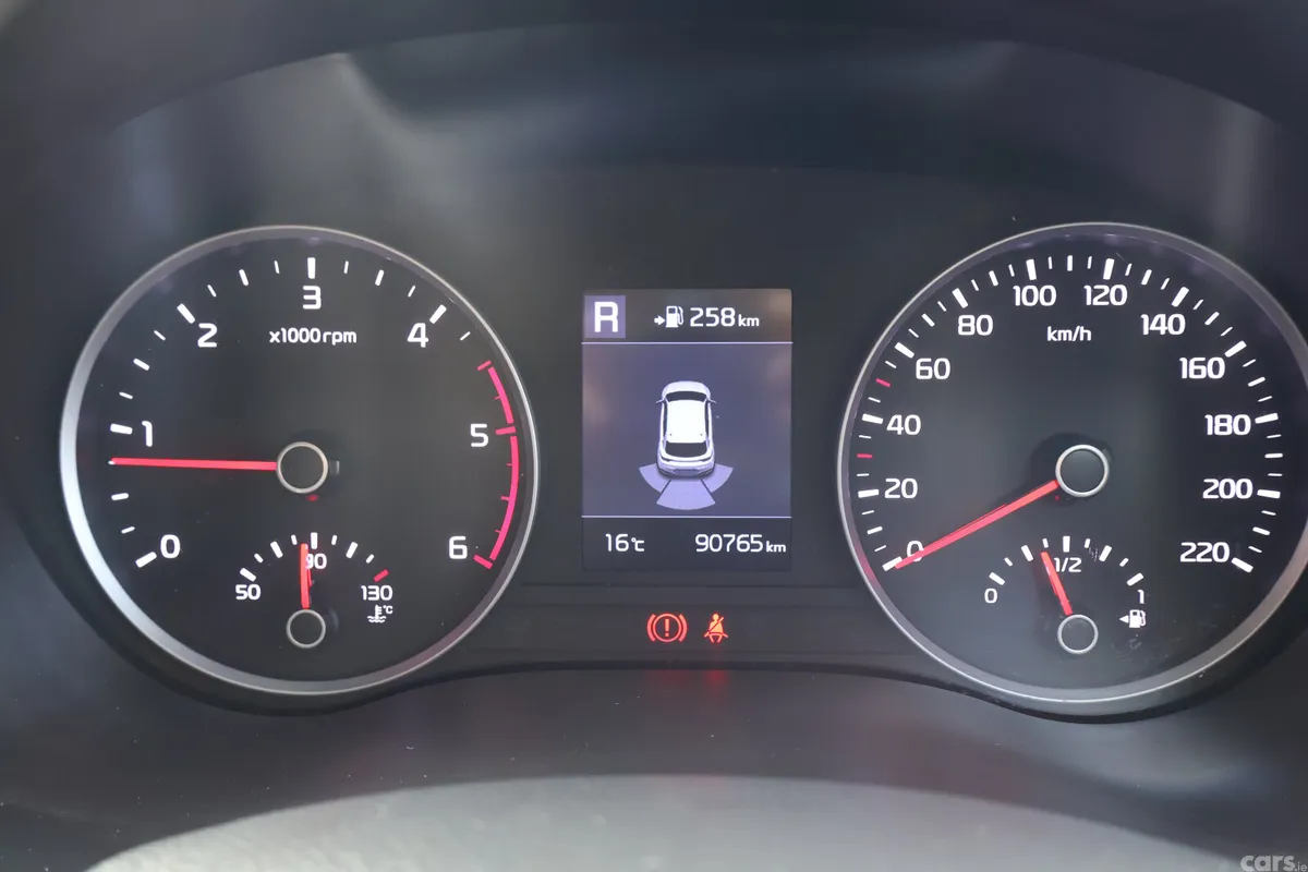 Kia Stonic Estate/Jeep, Diesel, 2019, Grey