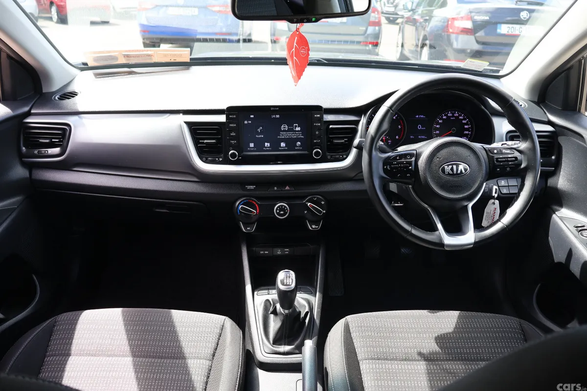 Kia Stonic Estate/Jeep, Diesel, 2019, Grey