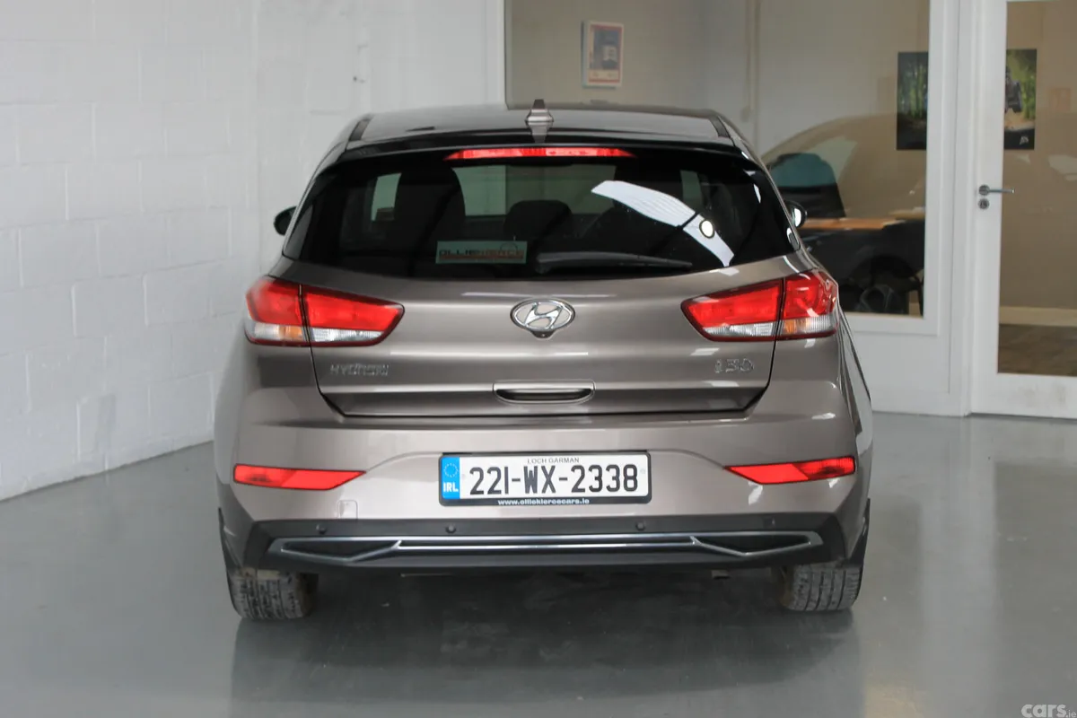 Hyundai i30 Hatchback, Petrol, 2021, Brown