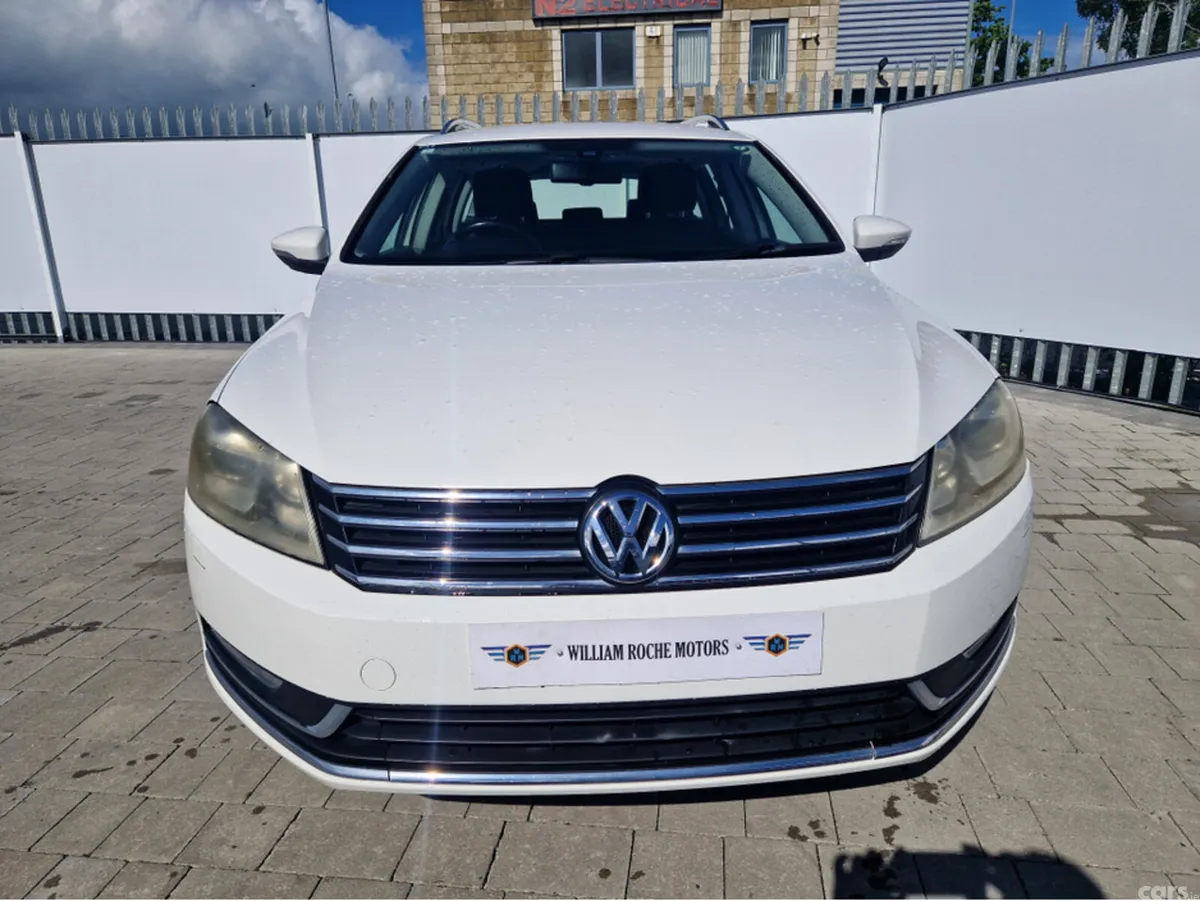 Volkswagen Passat Estate, Petrol, 2014, White