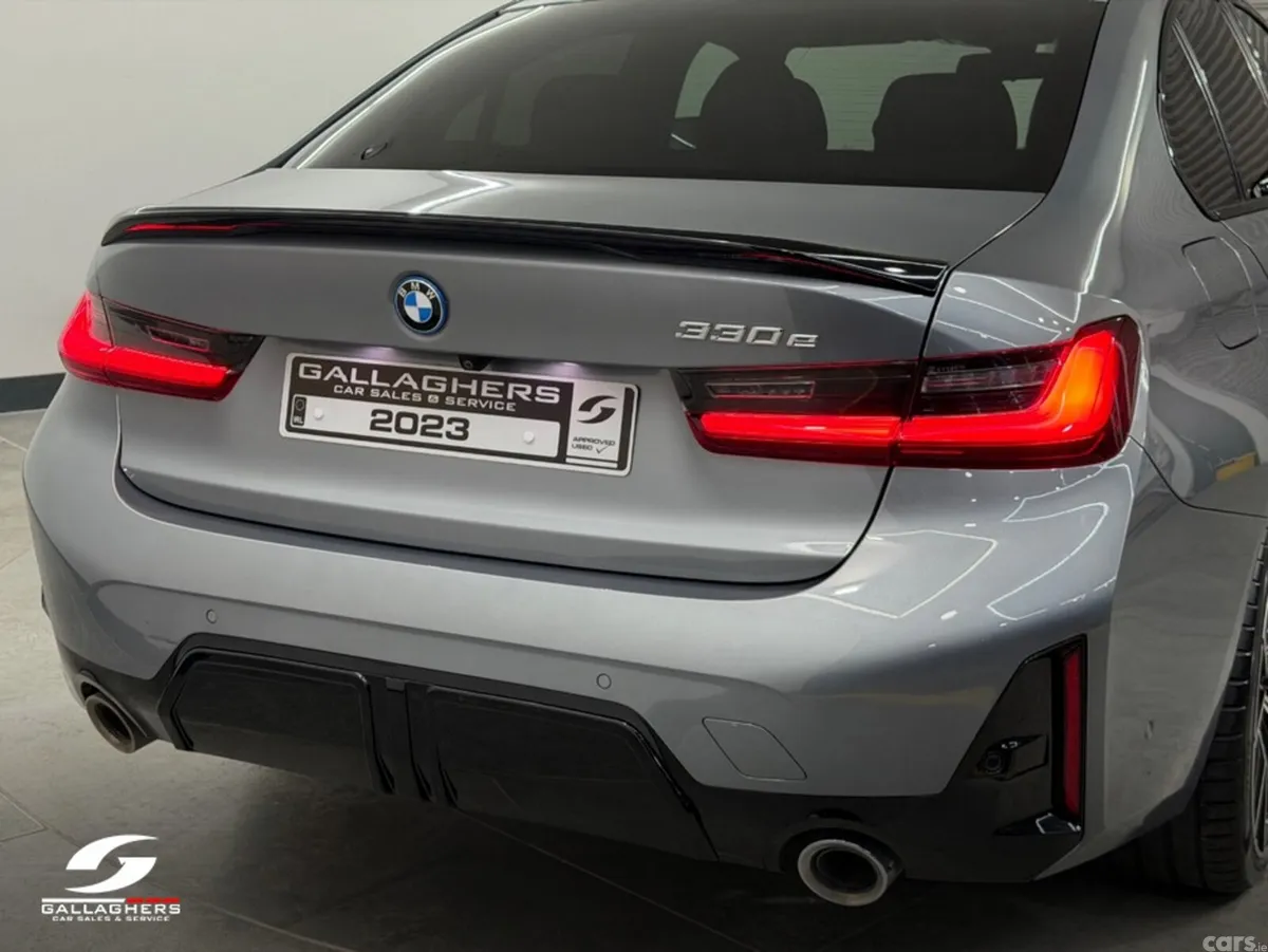 BMW 3-Series Saloon, Petrol Plug-in Hybrid, 2023, Grey