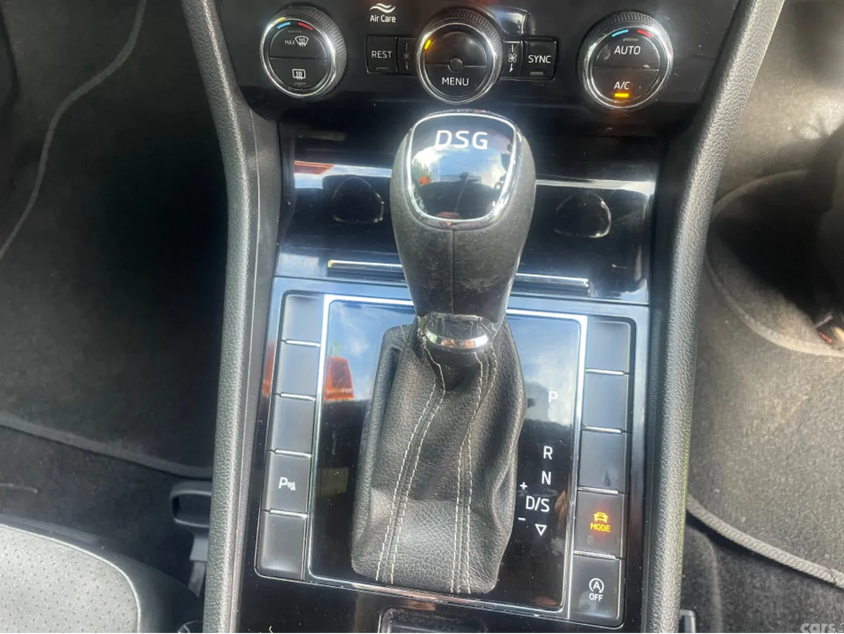 Skoda Superb Estate, Diesel, 2018, White
