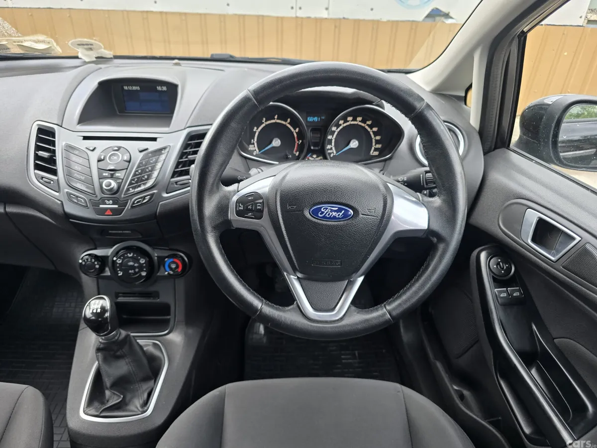 Ford Fiesta Hatchback, Petrol, 2016, Black