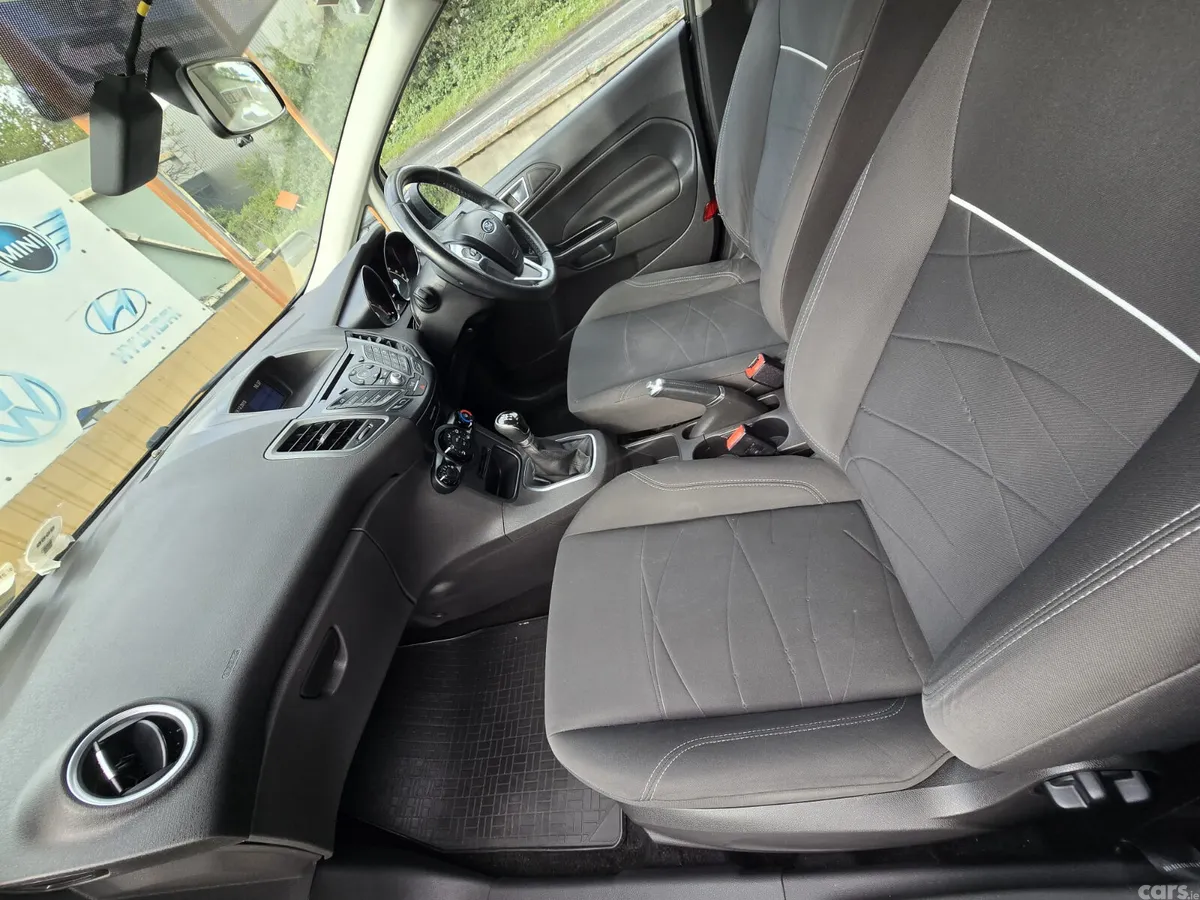Ford Fiesta Hatchback, Petrol, 2016, Black