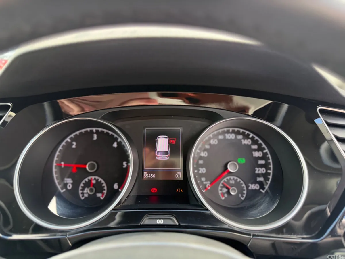 Volkswagen Touran MPV, Diesel, 2020, Black