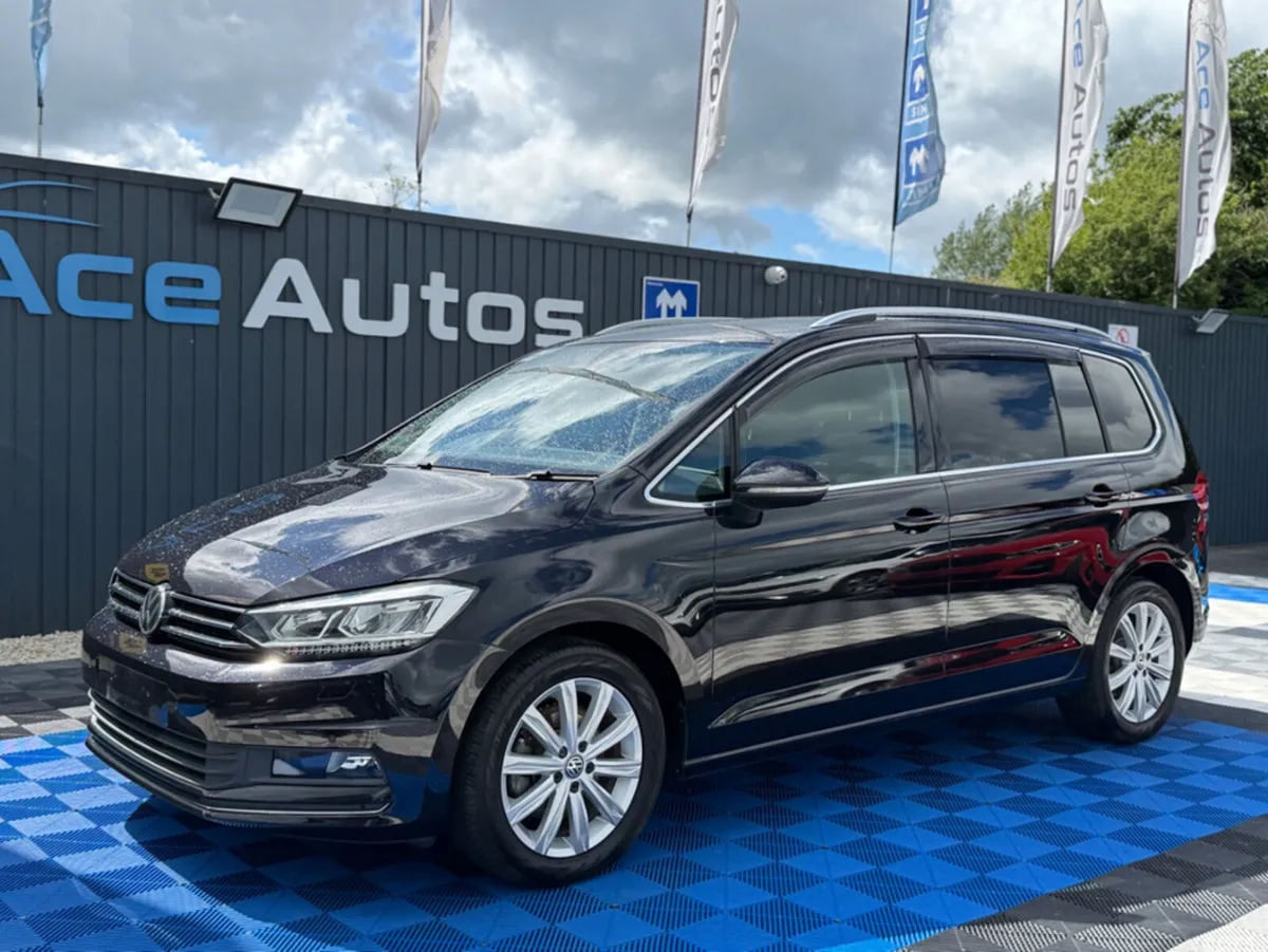 Volkswagen Touran MPV, Diesel, 2020, Black