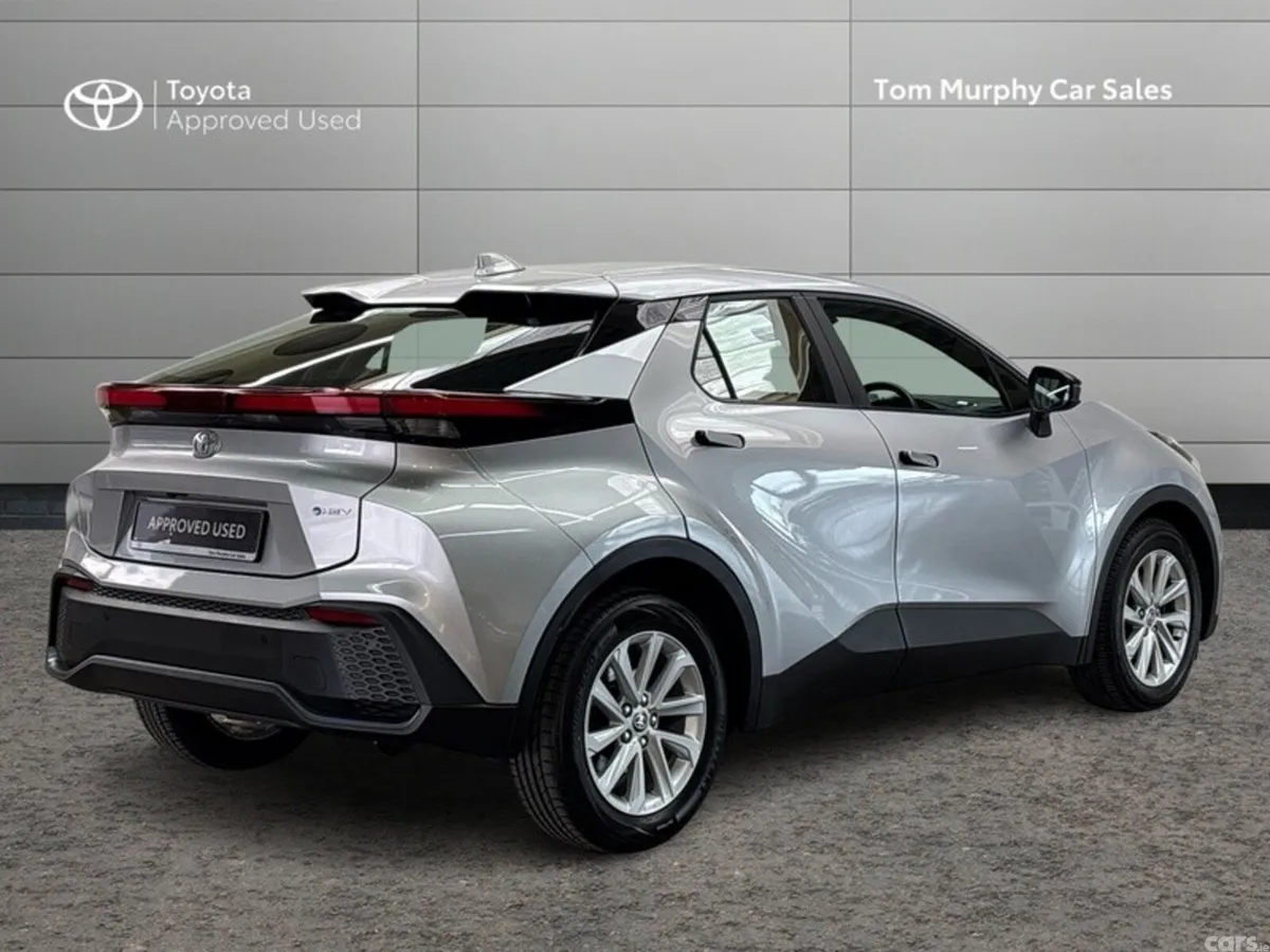 Toyota C-HR SUV, Petrol Hybrid, 2024, Silver