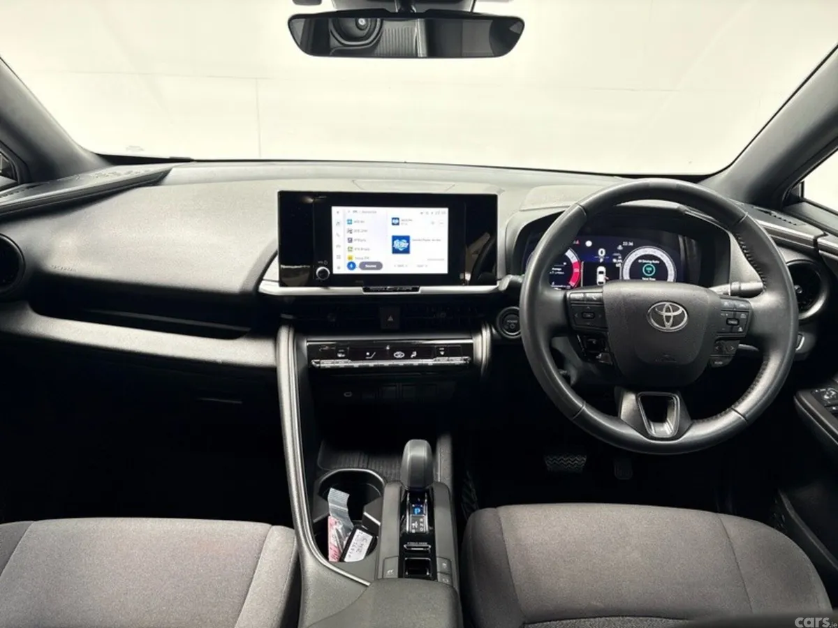 Toyota C-HR SUV, Petrol Hybrid, 2024, Silver