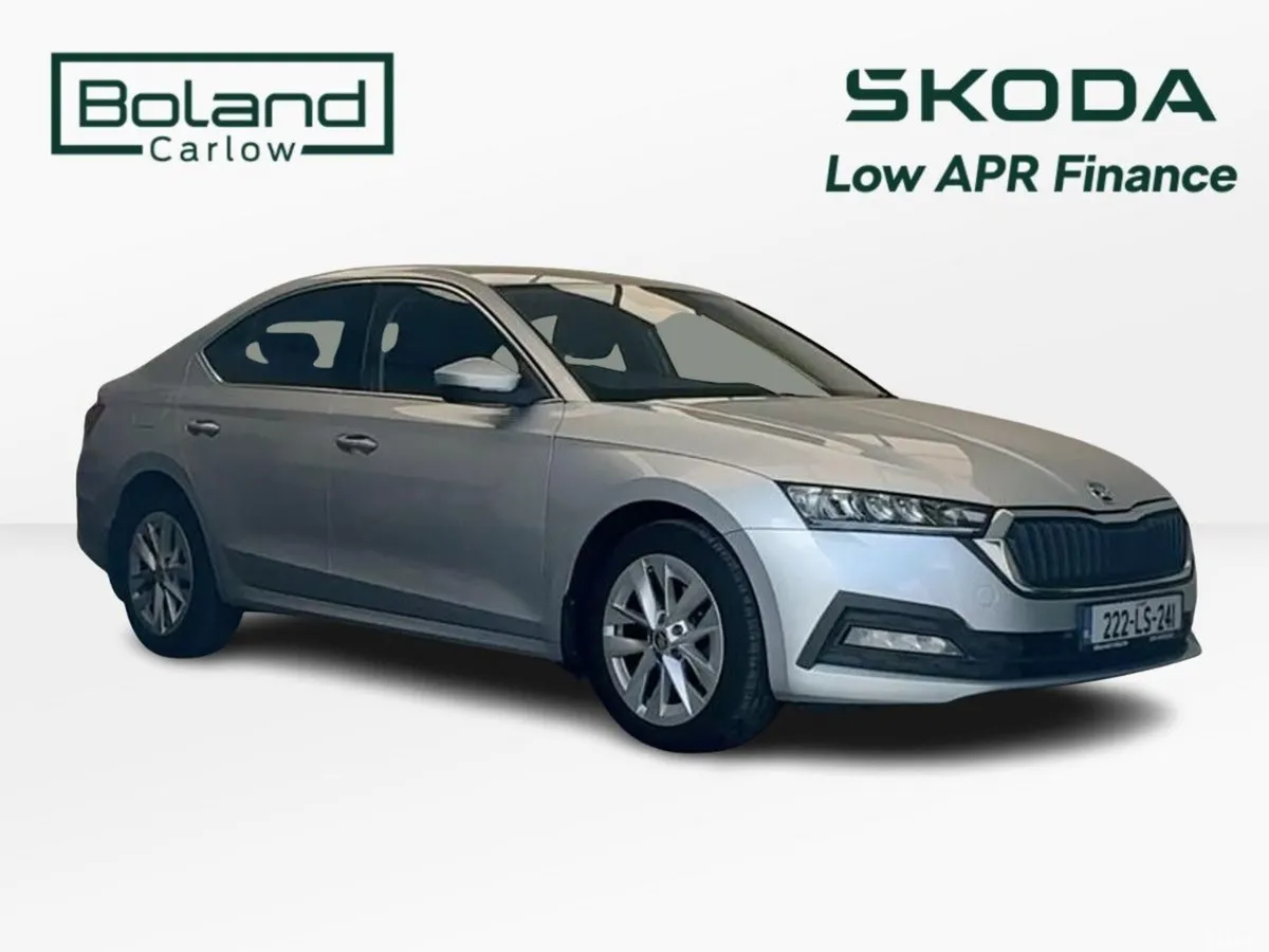 Skoda Octavia Saloon, Petrol, 2022, Grey