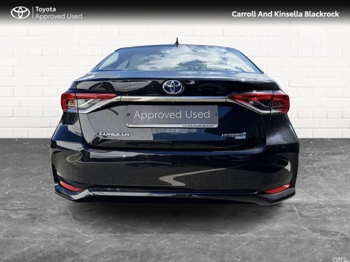 Toyota Corolla Saloon, Petrol Hybrid, 2022, Black