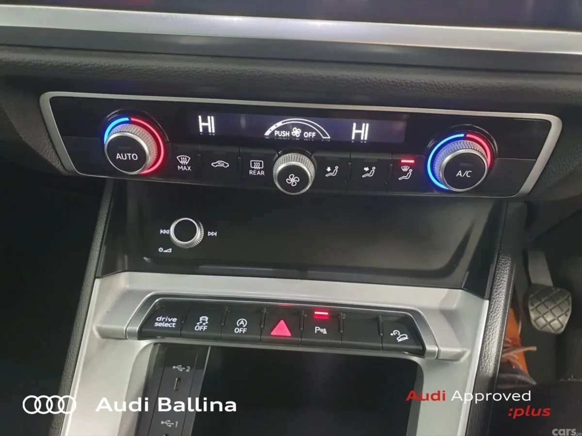 Audi Q3 SUV, Petrol, 2024, Black