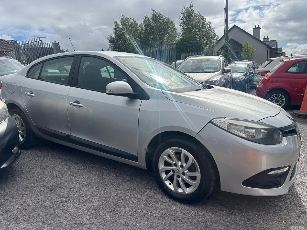 Renault Fluence Saloon, Diesel, 2015, Silver