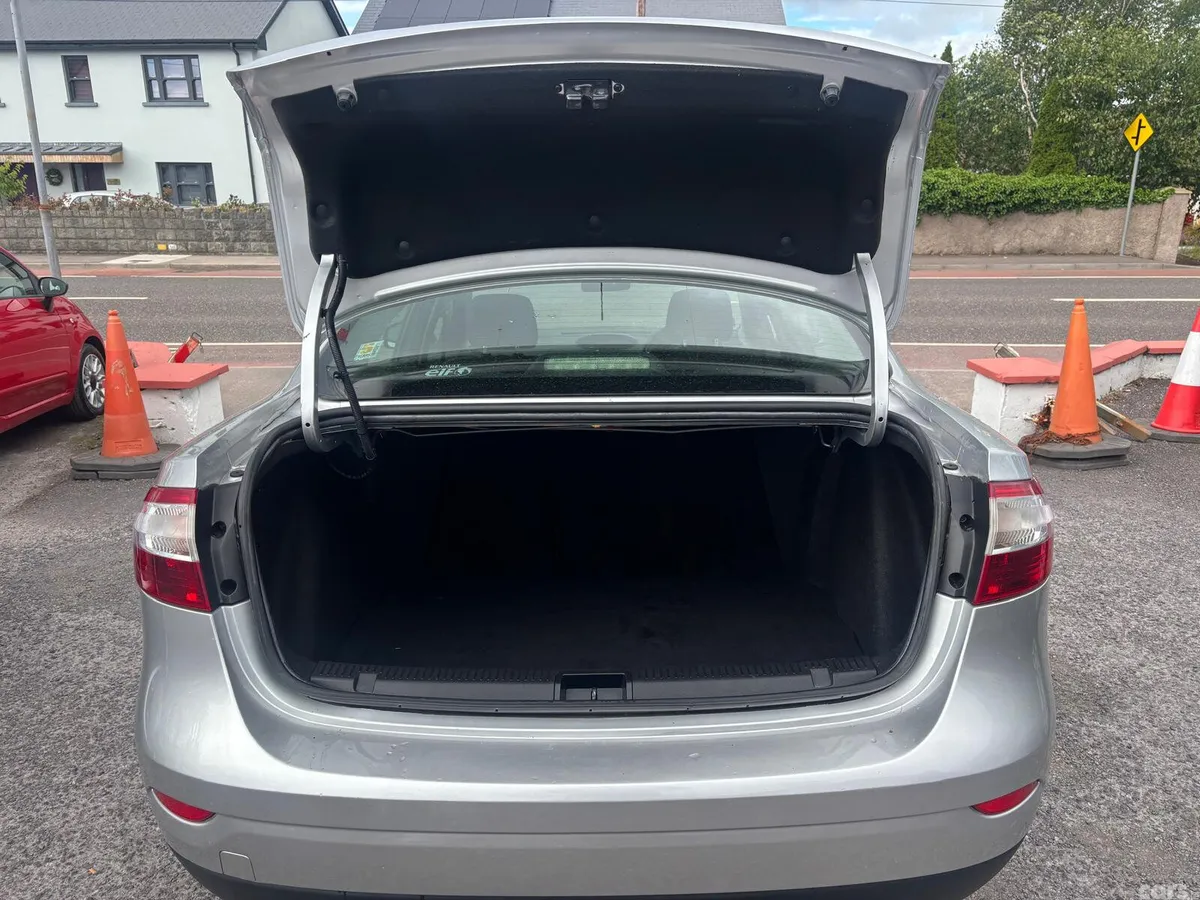 Renault Fluence Saloon, Diesel, 2015, Silver