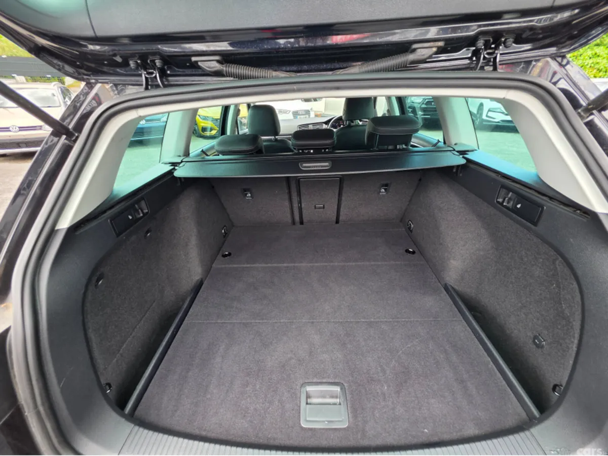 Volkswagen Golf Estate, Diesel, 2019, Black
