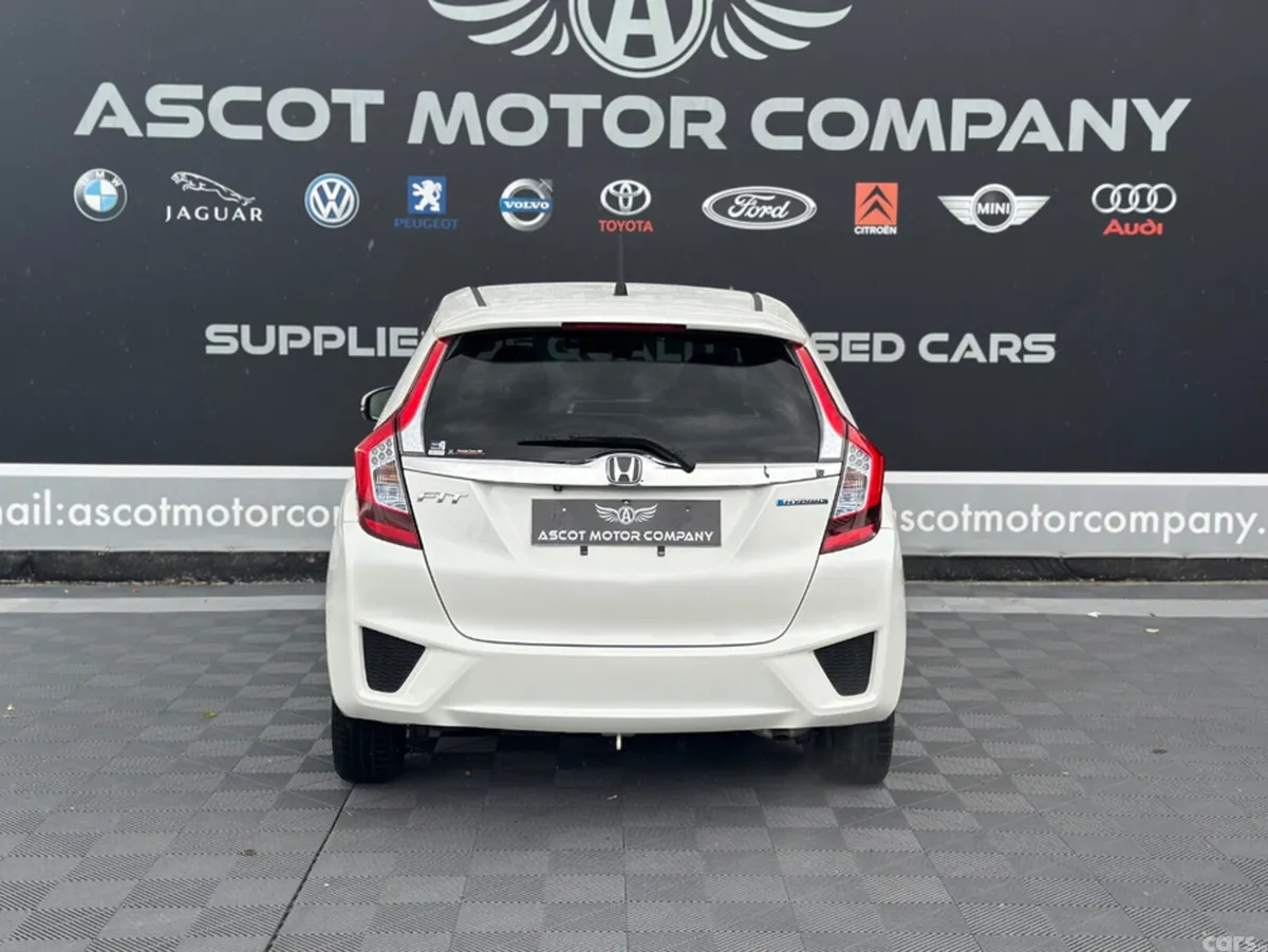 Honda Fit Hatchback, Petrol Hybrid, 2015, White