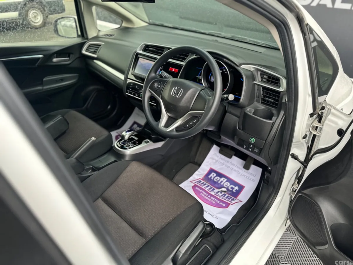 Honda Fit Hatchback, Petrol Hybrid, 2015, White