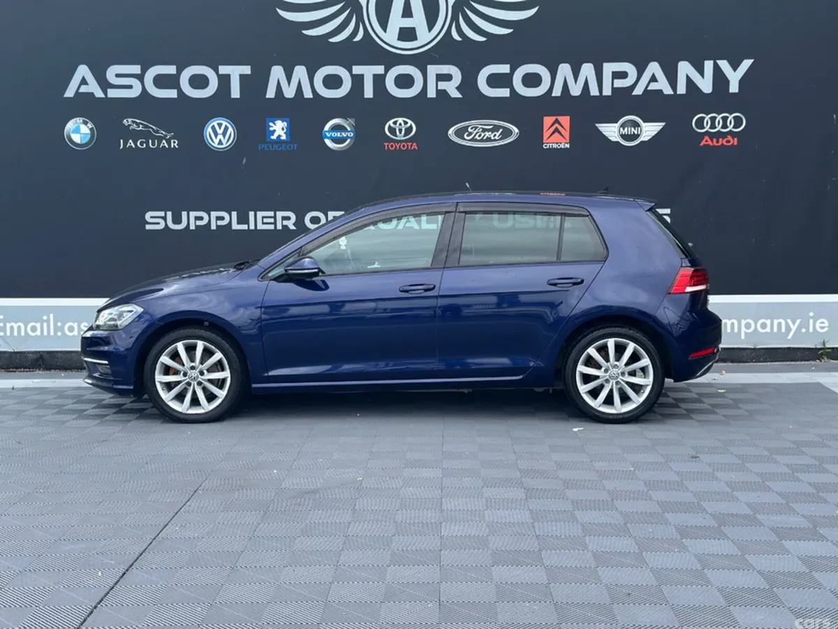 Volkswagen Golf Hatchback, Petrol, 2019, Blue