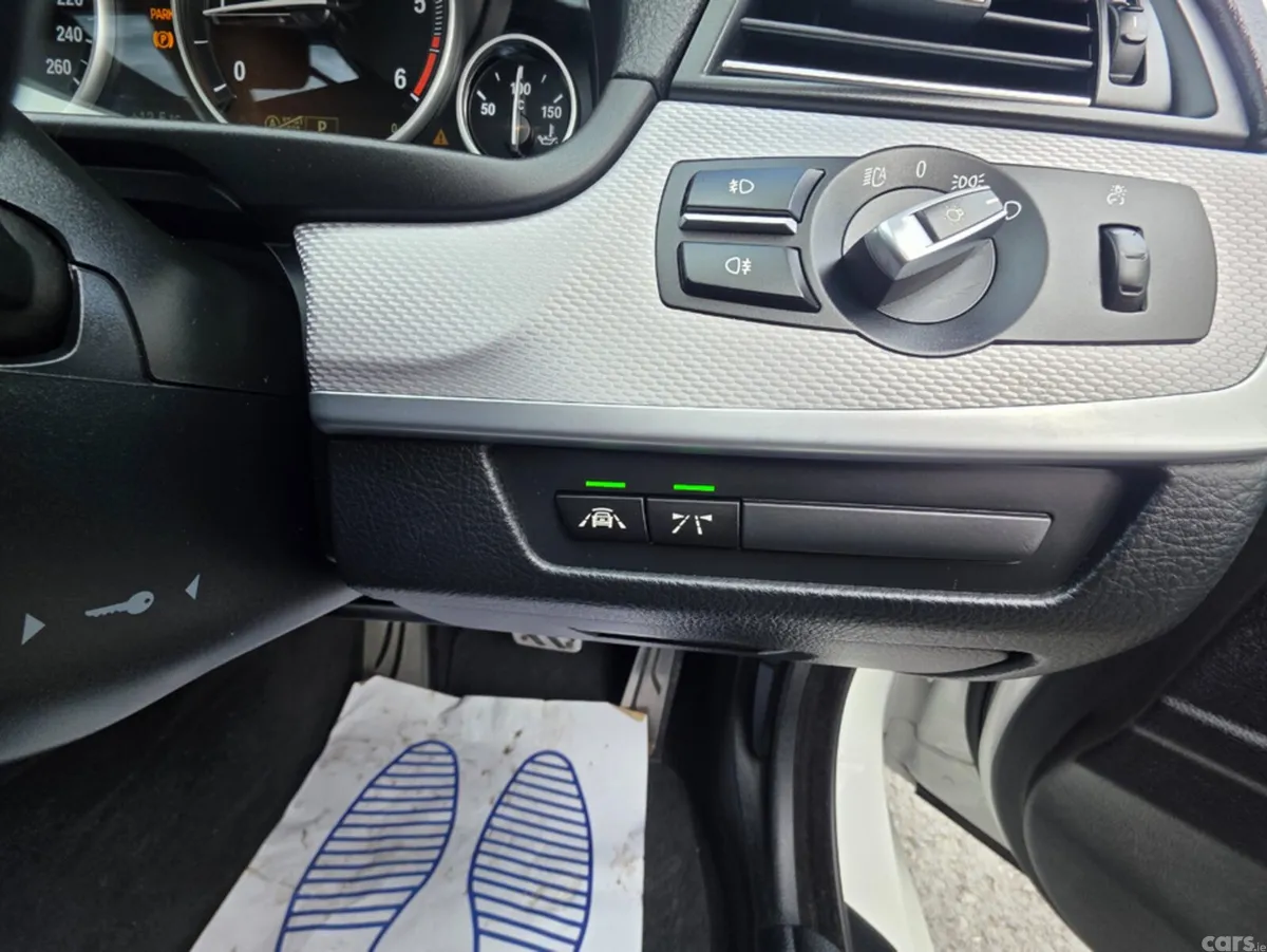 BMW 5-Series Estate, Diesel, 2015, White