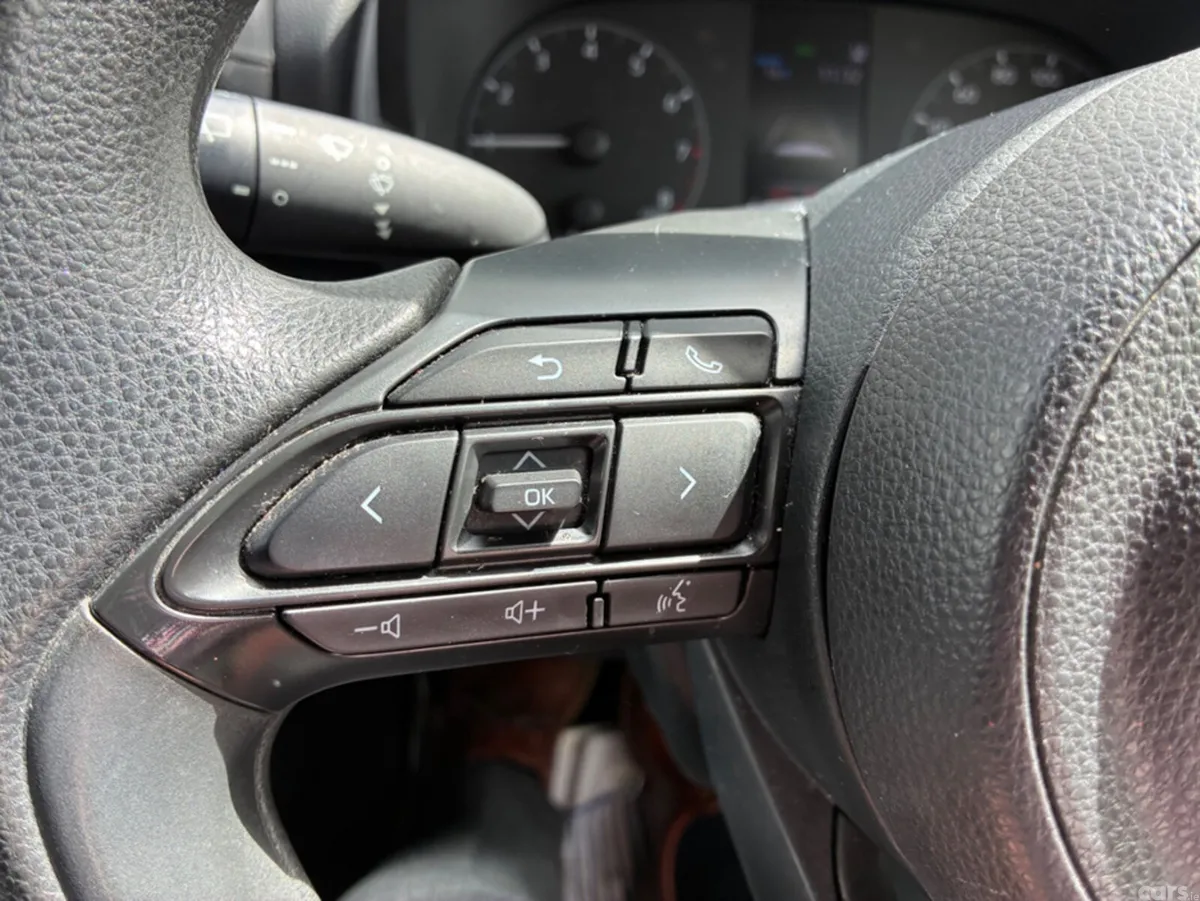 Toyota Yaris Hatchback, Petrol, 2020, Red