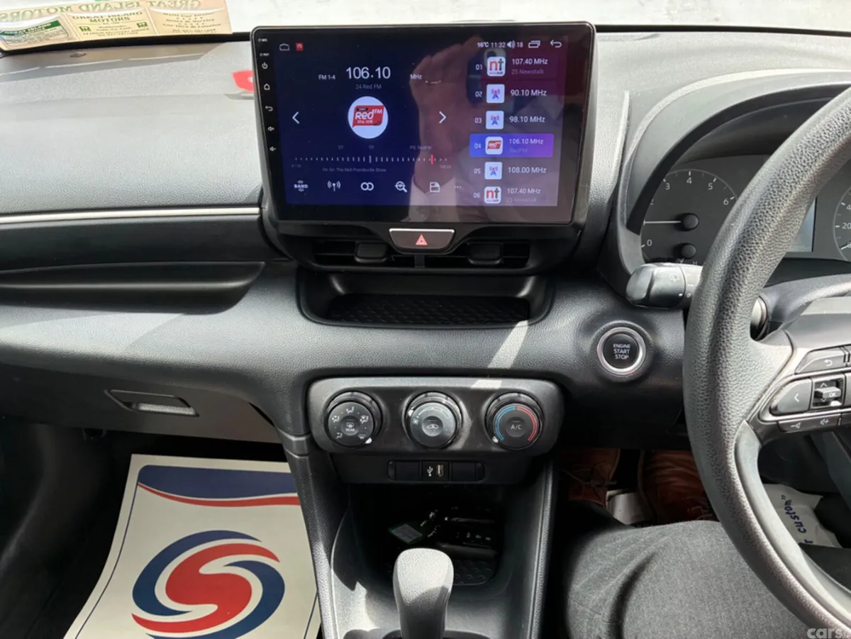 Toyota Yaris Hatchback, Petrol, 2020, Red