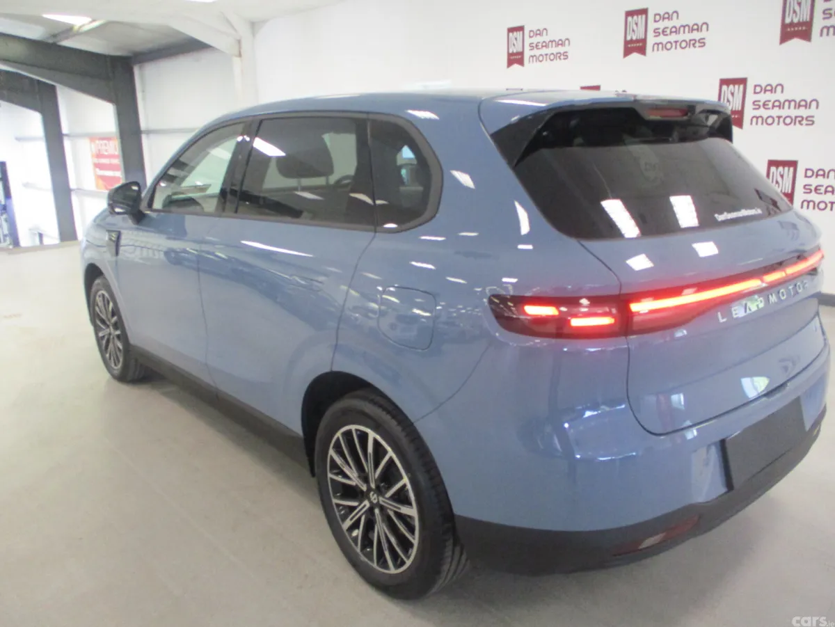 Leapmotor B10 SUV, Petrol Plug-in Hybrid, 2027, Other