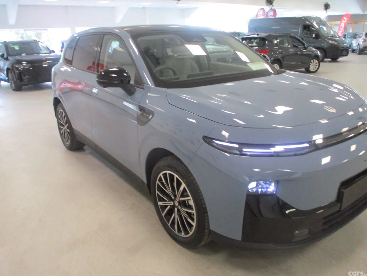 Leapmotor B10 SUV, Petrol Plug-in Hybrid, 2027, Other