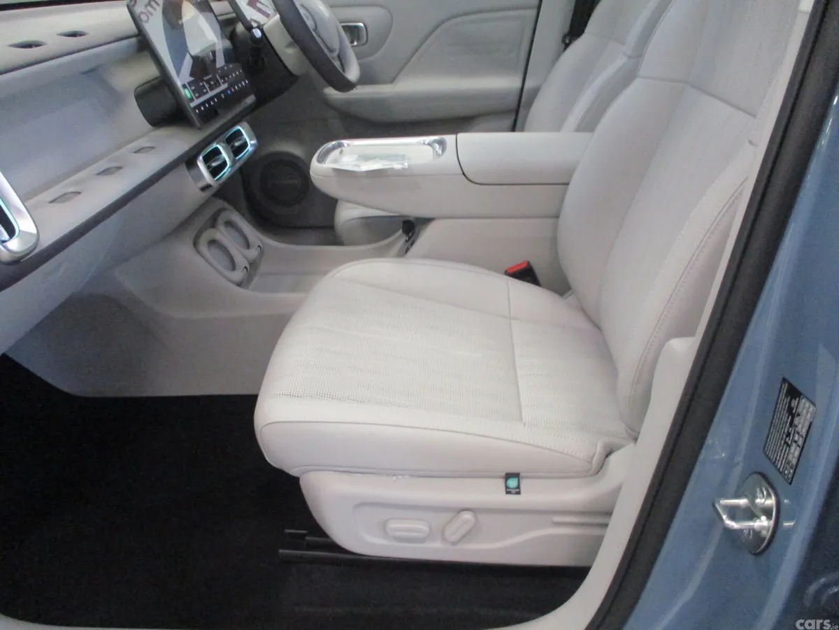 Leapmotor B10 SUV, Petrol Plug-in Hybrid, 2027, Other