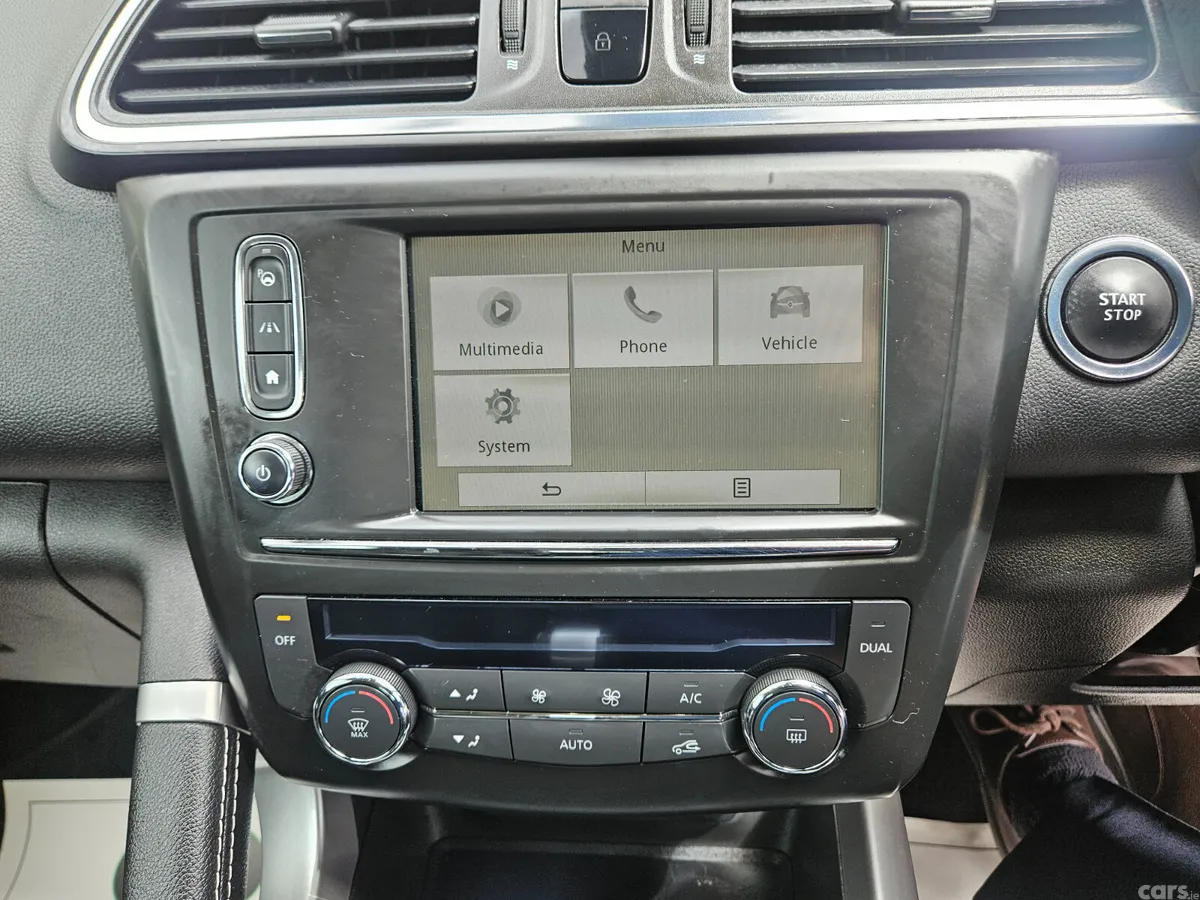 Renault Kadjar SUV, Petrol, 2018, Red