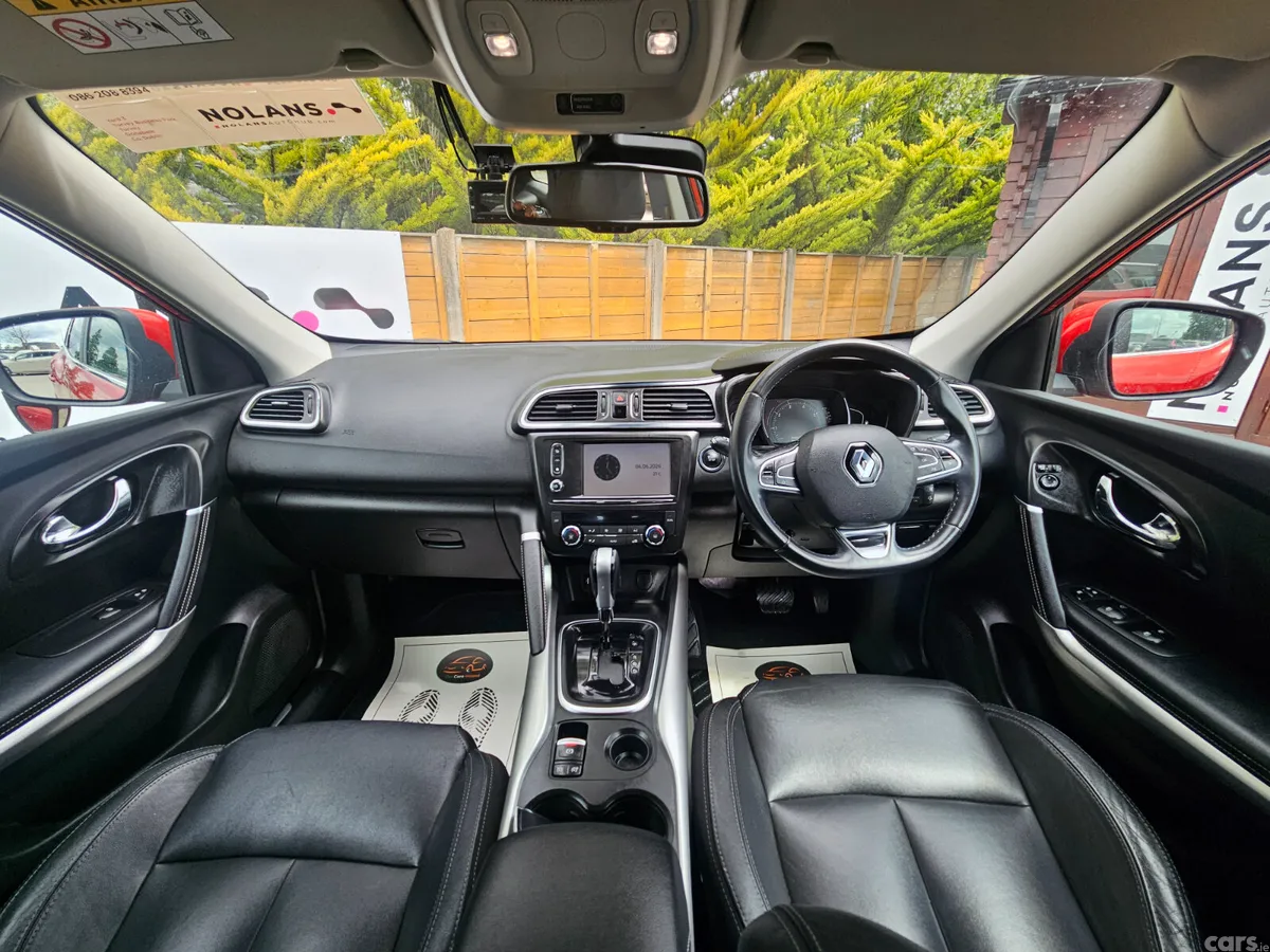 Renault Kadjar SUV, Petrol, 2018, Red
