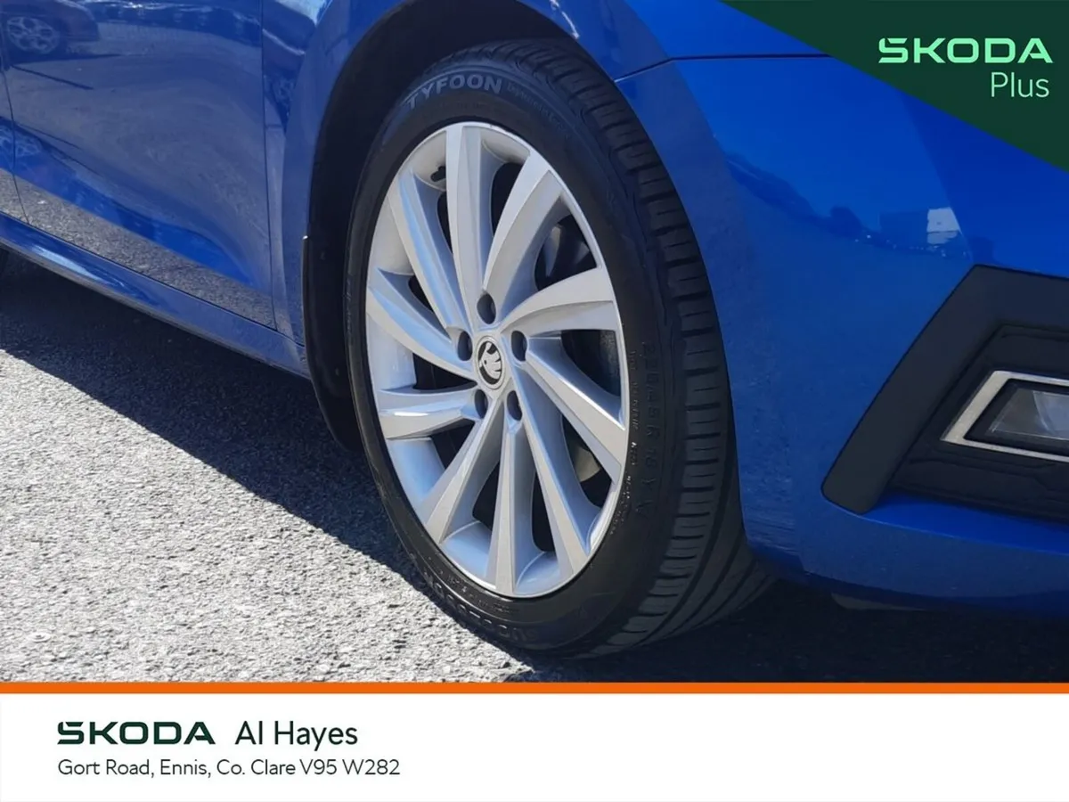 Skoda Octavia Saloon, Diesel, 2024, Blue