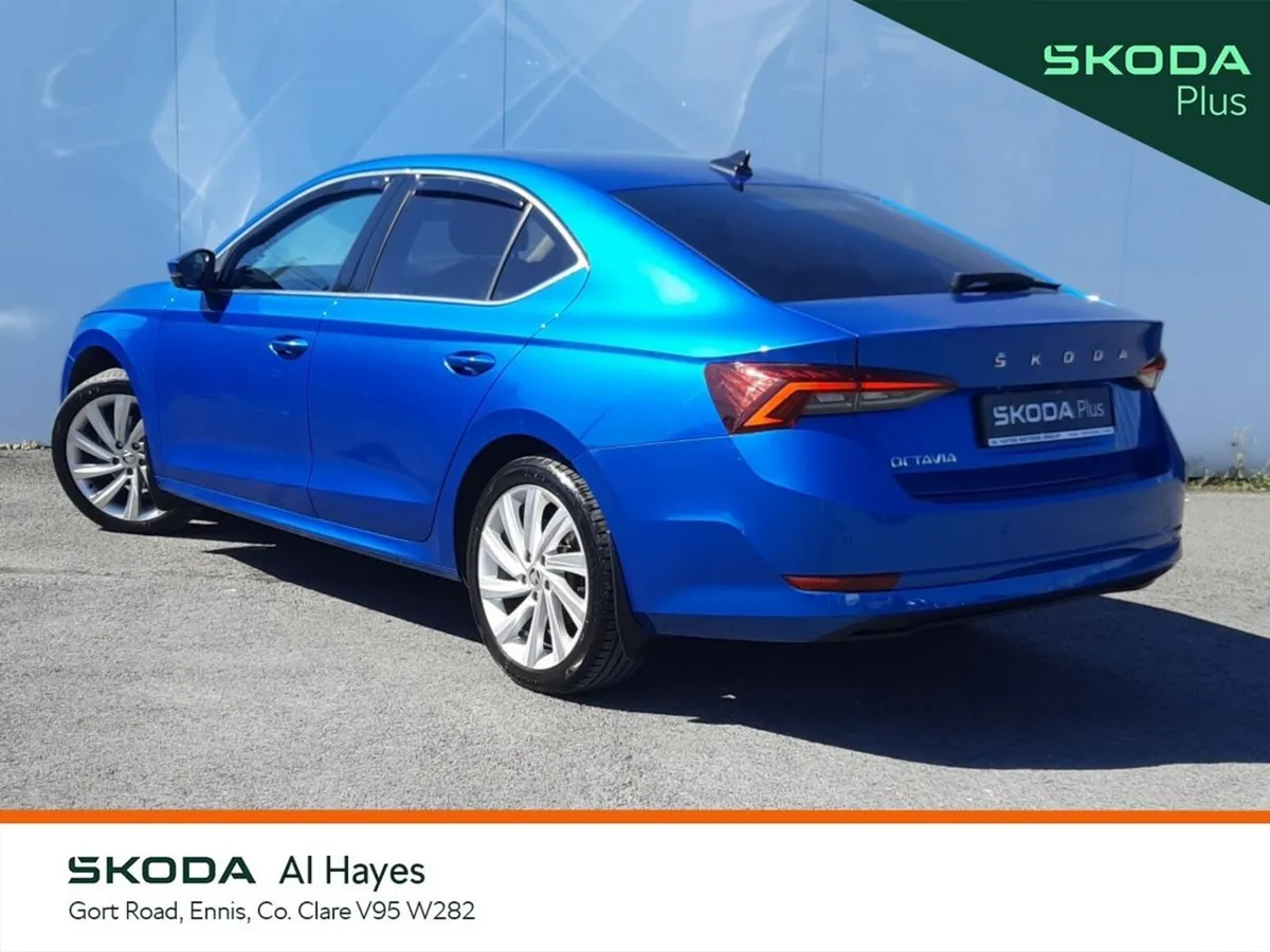 Skoda Octavia Saloon, Diesel, 2024, Blue