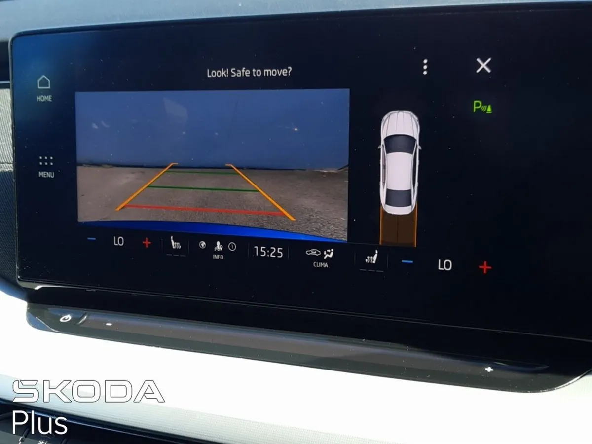Skoda Octavia Saloon, Diesel, 2024, Blue