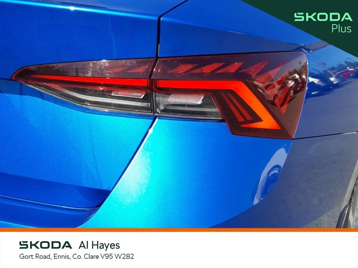 Skoda Octavia Saloon, Diesel, 2024, Blue