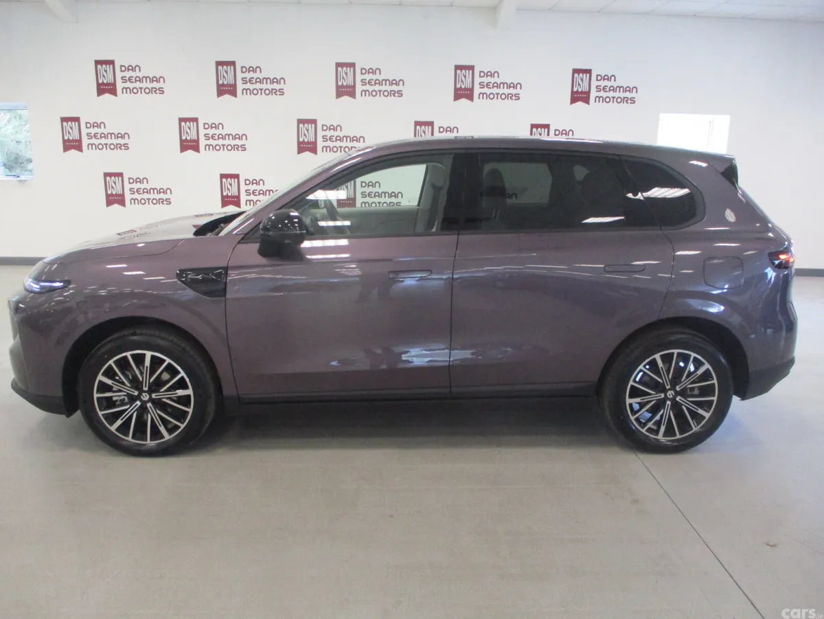 Leapmotor B10 SUV, Petrol Plug-in Hybrid, 2027, Other