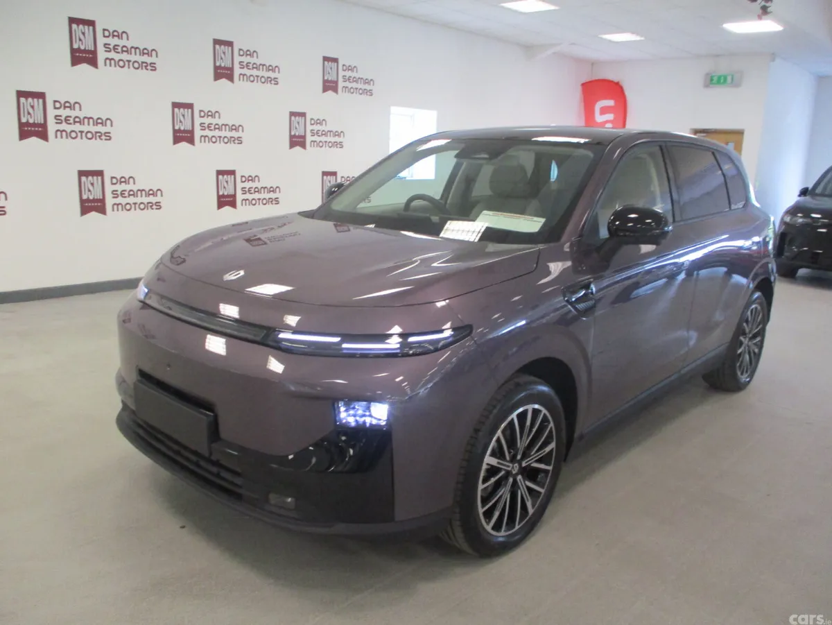 Leapmotor B10 SUV, Petrol Plug-in Hybrid, 2027, Other