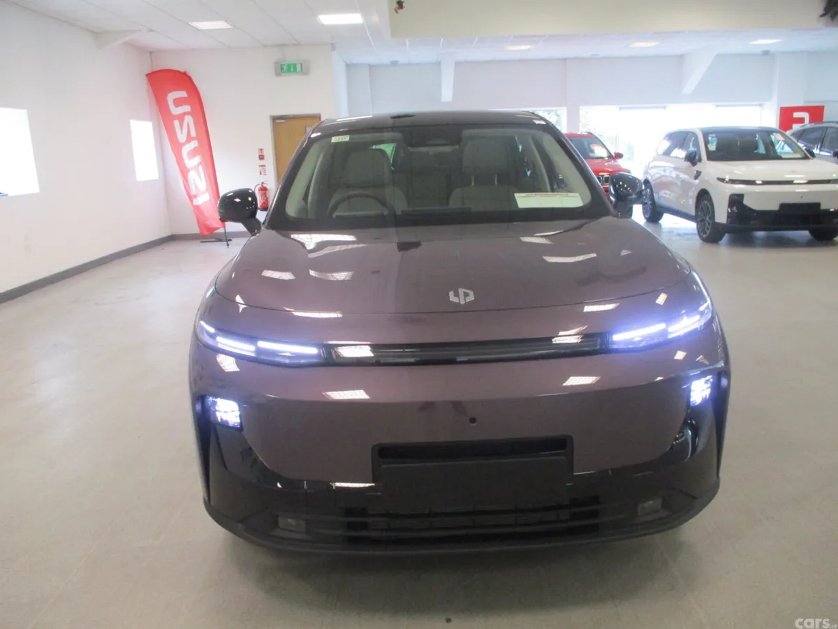 Leapmotor B10 SUV, Petrol Hybrid, 2027, Other