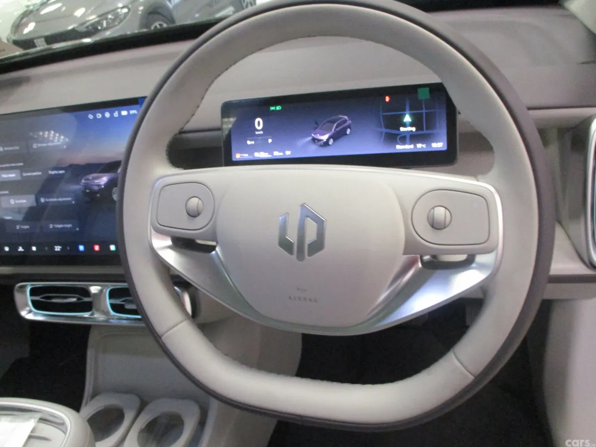 Leapmotor B10 SUV, Petrol Hybrid, 2027, Other