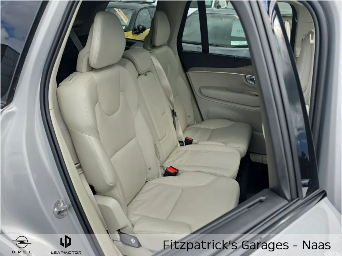 Volvo XC90 SUV, Petrol Plug-in Hybrid, 2023, Grey