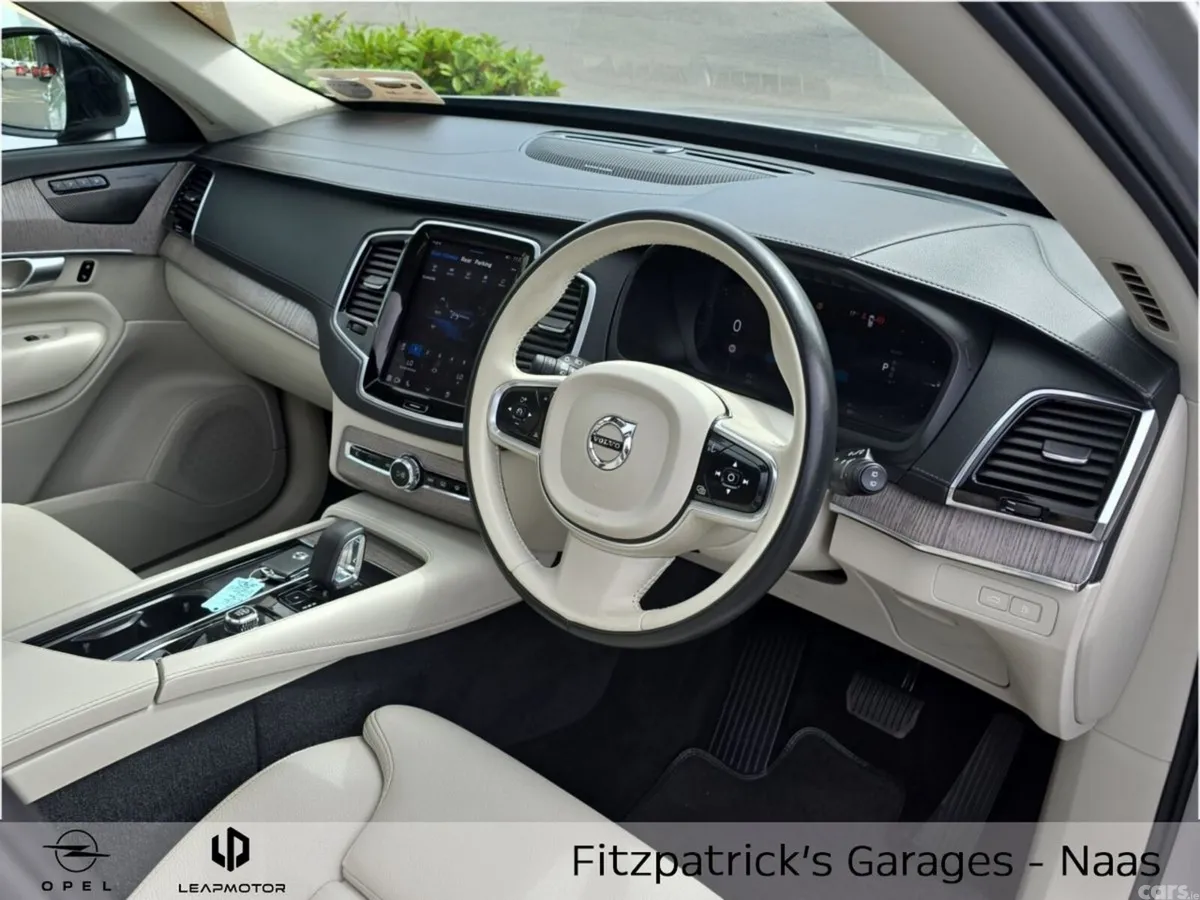 Volvo XC90 SUV, Petrol Plug-in Hybrid, 2023, Grey